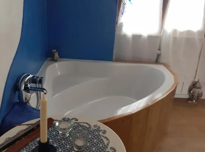Ritorno A Casa לינה וארוחת בוקר